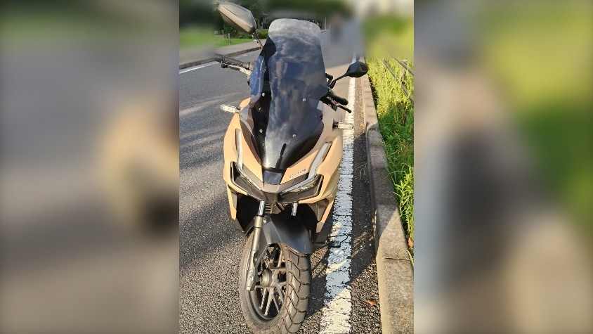 ADV160を正面から見たところ